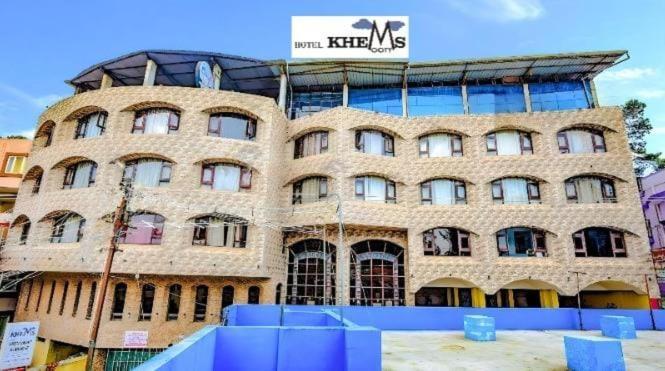 Devi Enterprises - Hotel Khems Ooty Extérieur photo